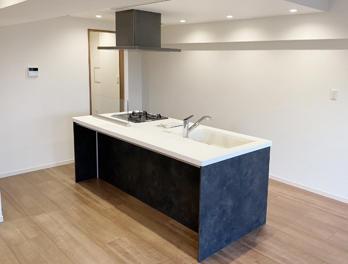 About us ひとはなは、地域密着のリフォーム専門店。どんな小さなことでもご相談ください。